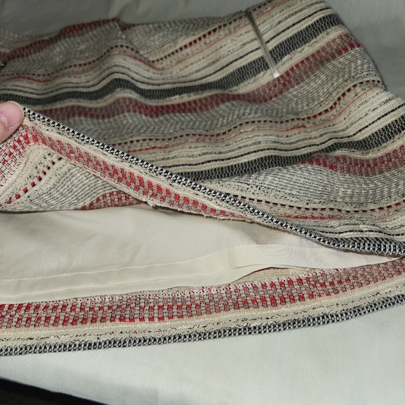 Tahari Arthur S Levine Striped Knit Skirt in Red and Gray Size 14P - Picture 5 of 10